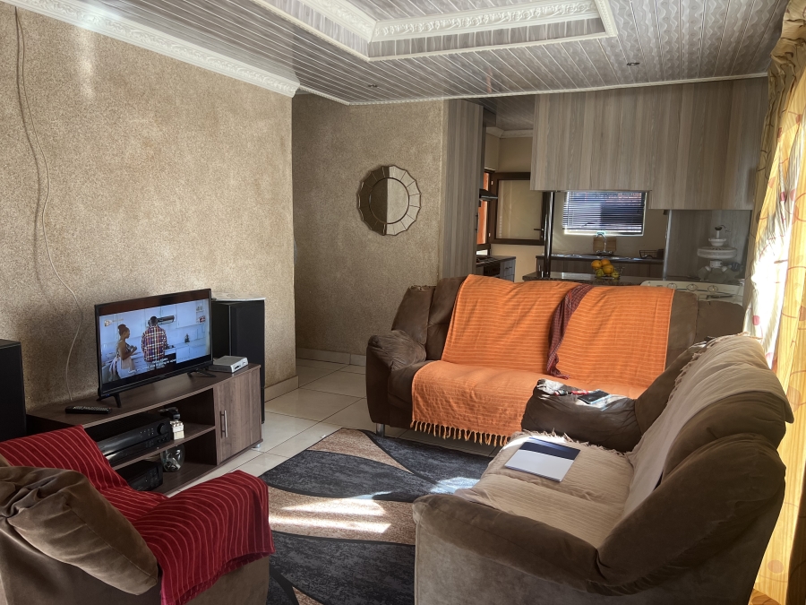 3 Bedroom Property for Sale in Geelhoutpark North West